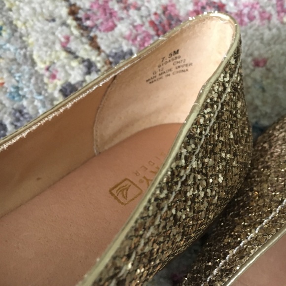 SOLD ☀️ Sperry Gold Glitter Ballet flats - Picture 4 of 8